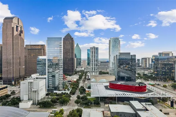 Dallas, TX 75201,1717 Arts Plaza #2107