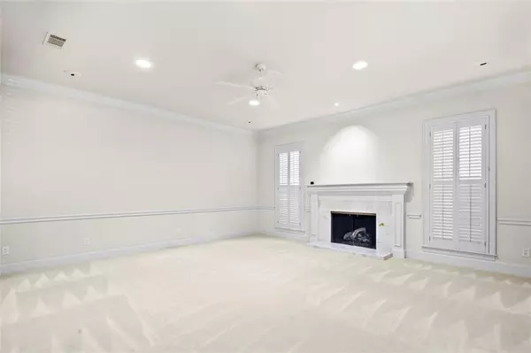 Dallas, TX 75225,7247 Lane Park Drive