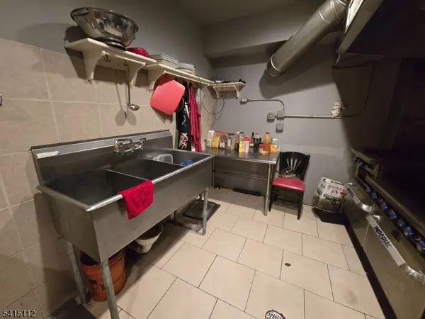 415 Halsey St, Newark City, NJ 07102