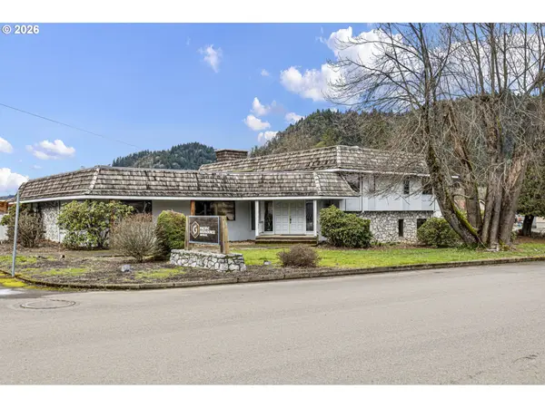 Drain, OR 97435,649 FIR ST