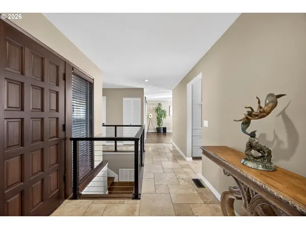 1040 NORTHSHORE RD, Lake Oswego, OR 97034