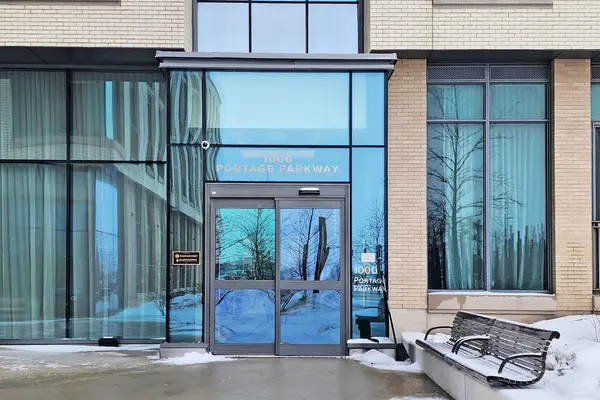 1000 Portgage Pkwy S #3207, Vaughan, ON L4K 0L1