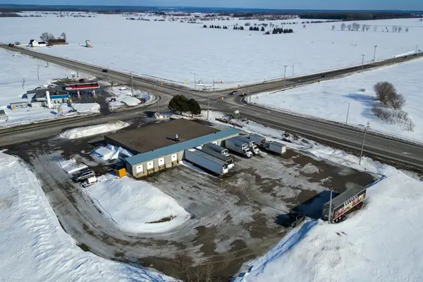 3242 Crossland RD, Springwater, ON L0L 1P0