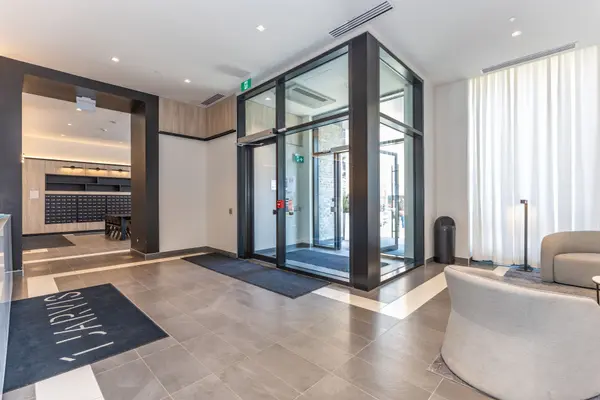 1 Jarvis ST W #430, Hamilton, ON L8R 3J2