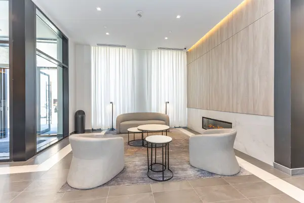 1 Jarvis ST W #430, Hamilton, ON L8R 3J2