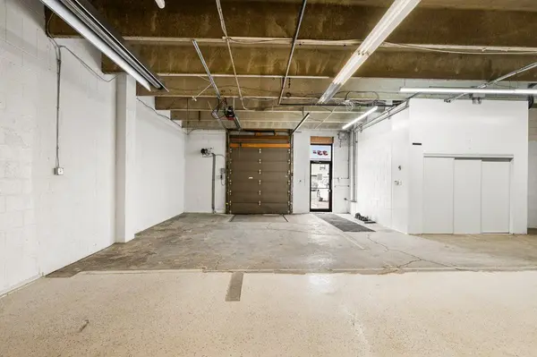 33 Capital DR #B, Tanglewood - Grenfell Glen - Pineglen, ON K2G 0E7