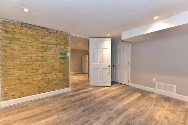 870 Queens AVE, London East, ON N5W 3H6