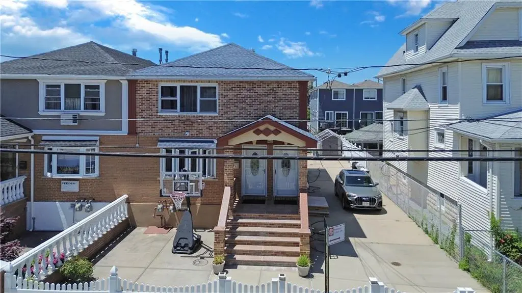 463 Beach 68th ST, Arverne, NY 11692