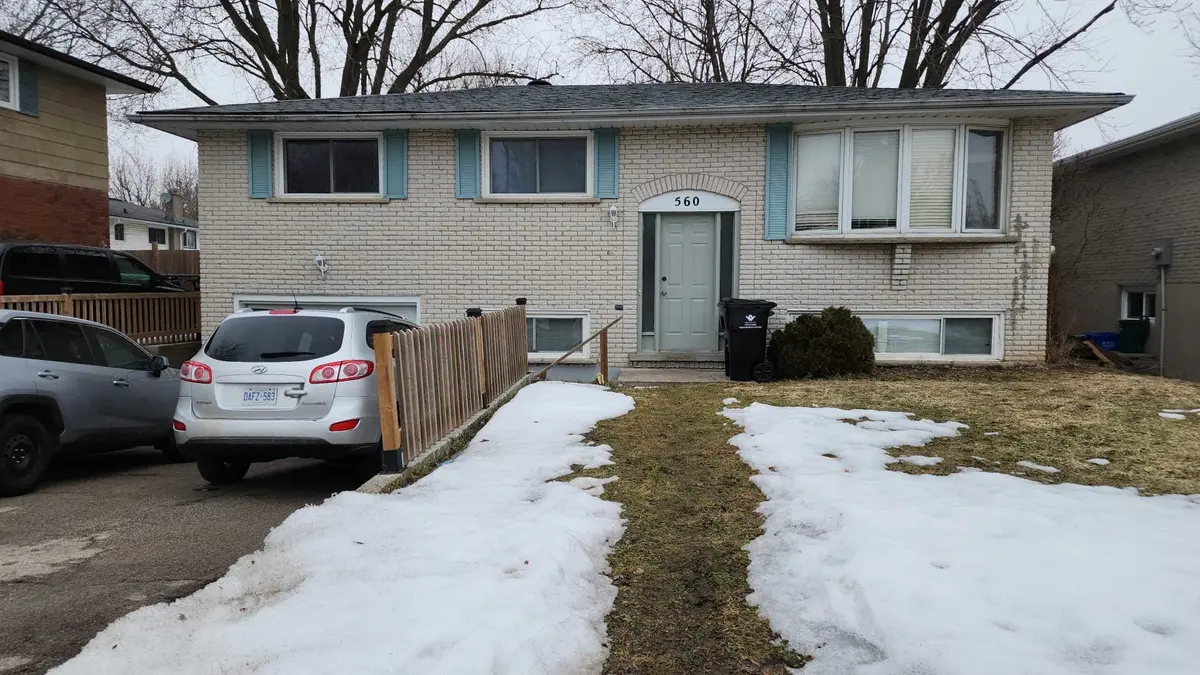 560 Glen Forrest BLVD, Waterloo, ON N2L 4J2