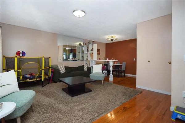 463 Beach 68th ST, Arverne, NY 11692