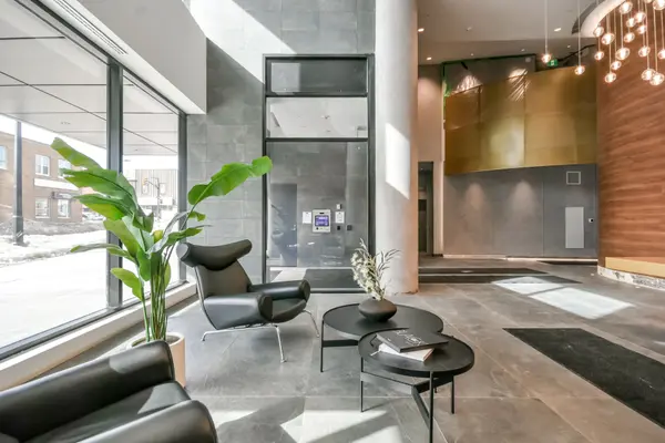 39 Mary ST #1304, Barrie, ON L4N 1S9