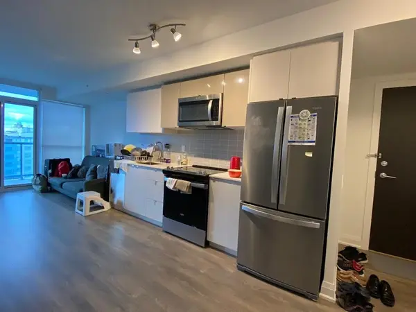 1461 Lawrence AVE W #1402, Toronto W04, ON M1B 4T5