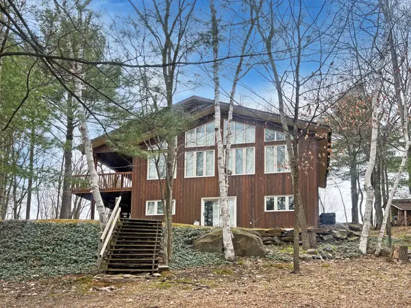 38 Shebeshekong Estates RD S, Carling, ON P0G 1G0