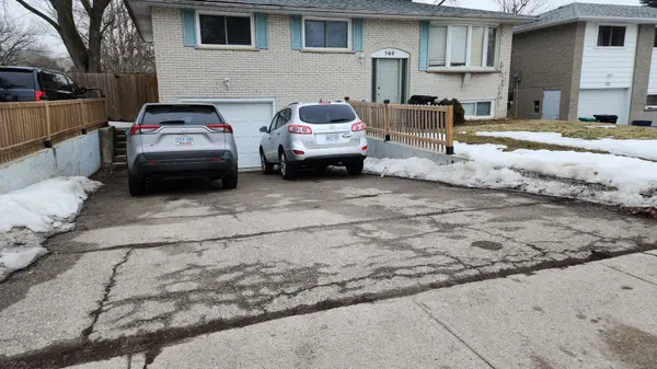 560 Glen Forrest BLVD, Waterloo, ON N2L 4J2