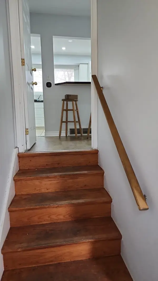 560 Glen Forrest BLVD, Waterloo, ON N2L 4J2