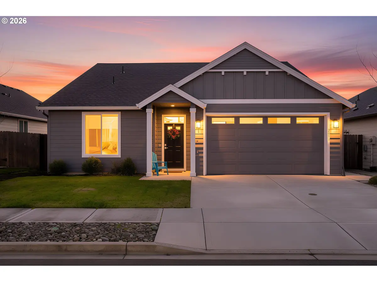 2053 N 4TH WAY, Ridgefield, WA 98642