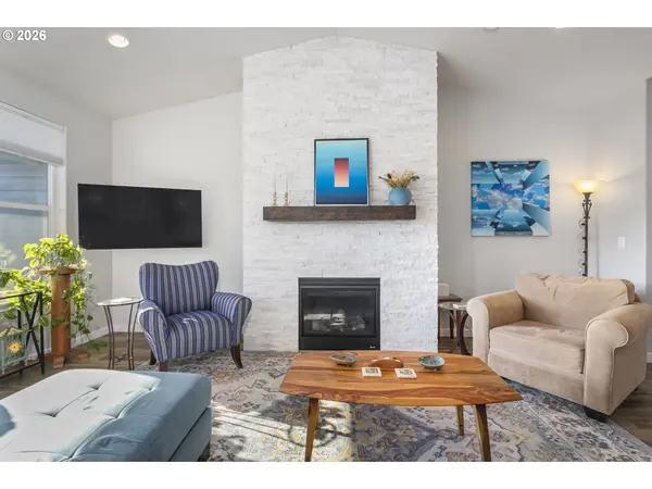 2053 N 4TH WAY, Ridgefield, WA 98642