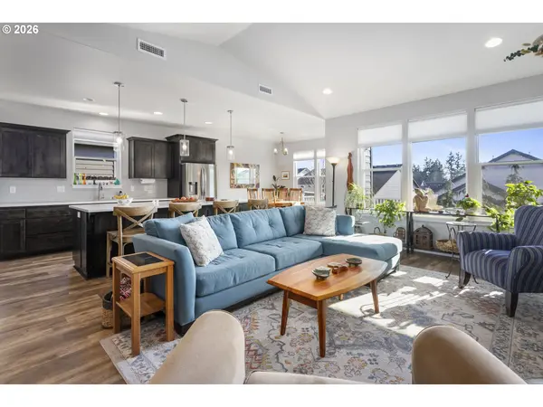 2053 N 4TH WAY, Ridgefield, WA 98642