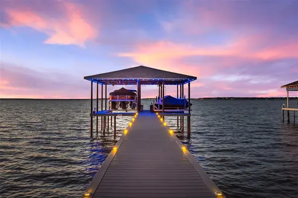 327 Admiral Drive, Gun Barrel City, TX 75156