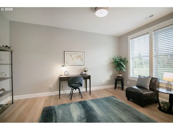 302 WATERS RD, Castle Rock, WA 98611