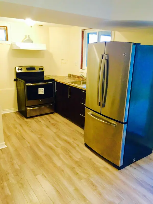 85 October LN, Aurora, ON L4G 7A1