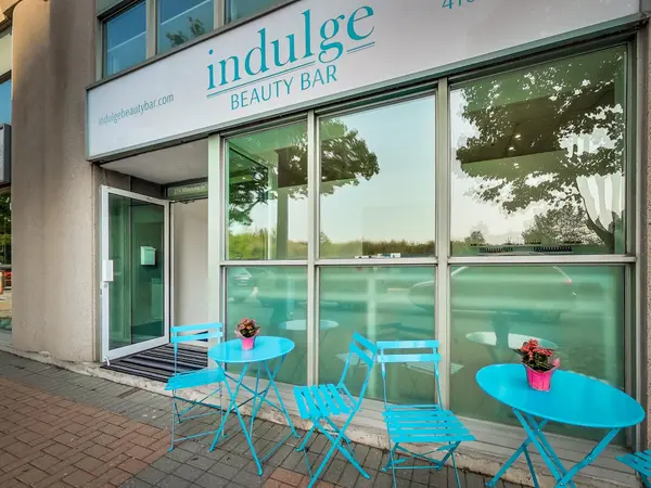 274 Manitoba ST, Toronto W06, ON M8Y 4G9