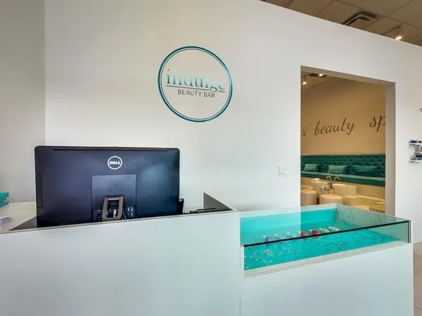 274 Manitoba ST, Toronto W06, ON M8Y 4G9