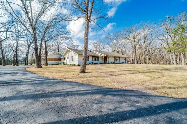 142 Cedar Lane, Sulphur Springs, TX 75482