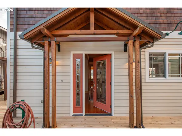 500 N Tomahawk Island DR, Portland, OR 97217