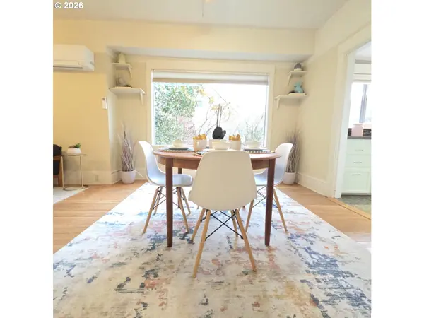 8227 N WOOLSEY AVE, Portland, OR 97203