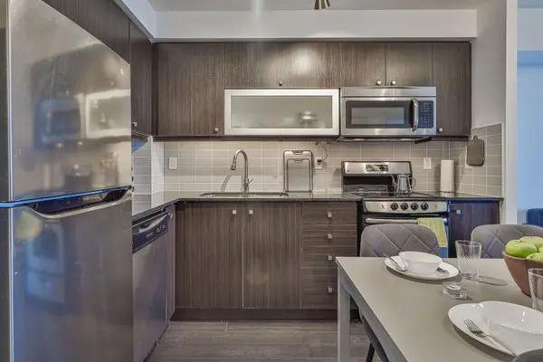 2015 Sheppard AVE E #2806, Toronto C15, ON M2J 1W6