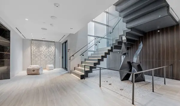 280 Howland AVE #417, Toronto C02, ON M5R 0C3