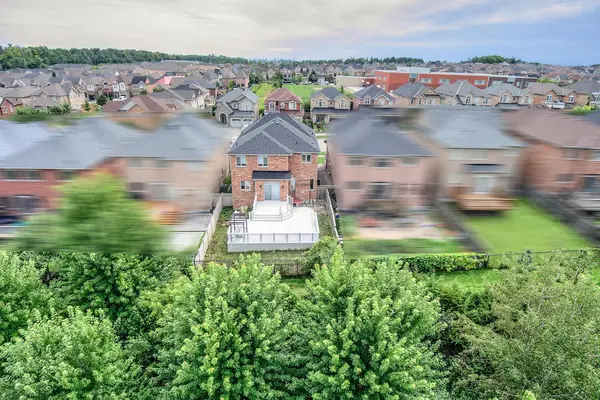 76 Ivy Glen DR, Vaughan, ON L6A 0P2