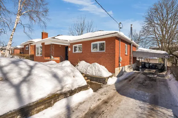 103 Rodney ST, Barrie, ON L4M 4C2