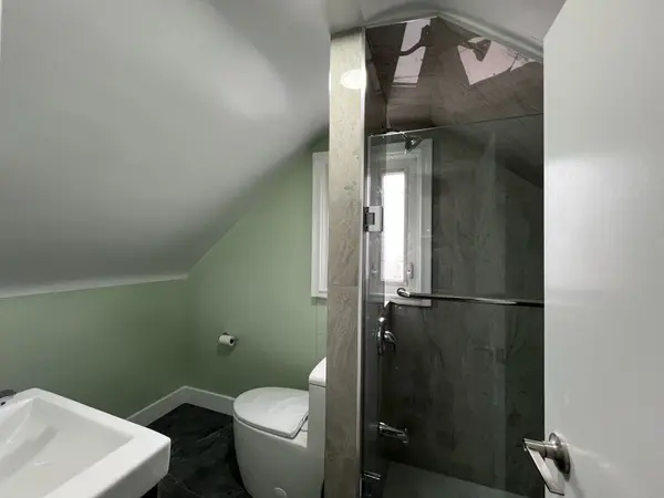 76 Ennerdale RD #UPPER, Toronto W03, ON M6E 4C4