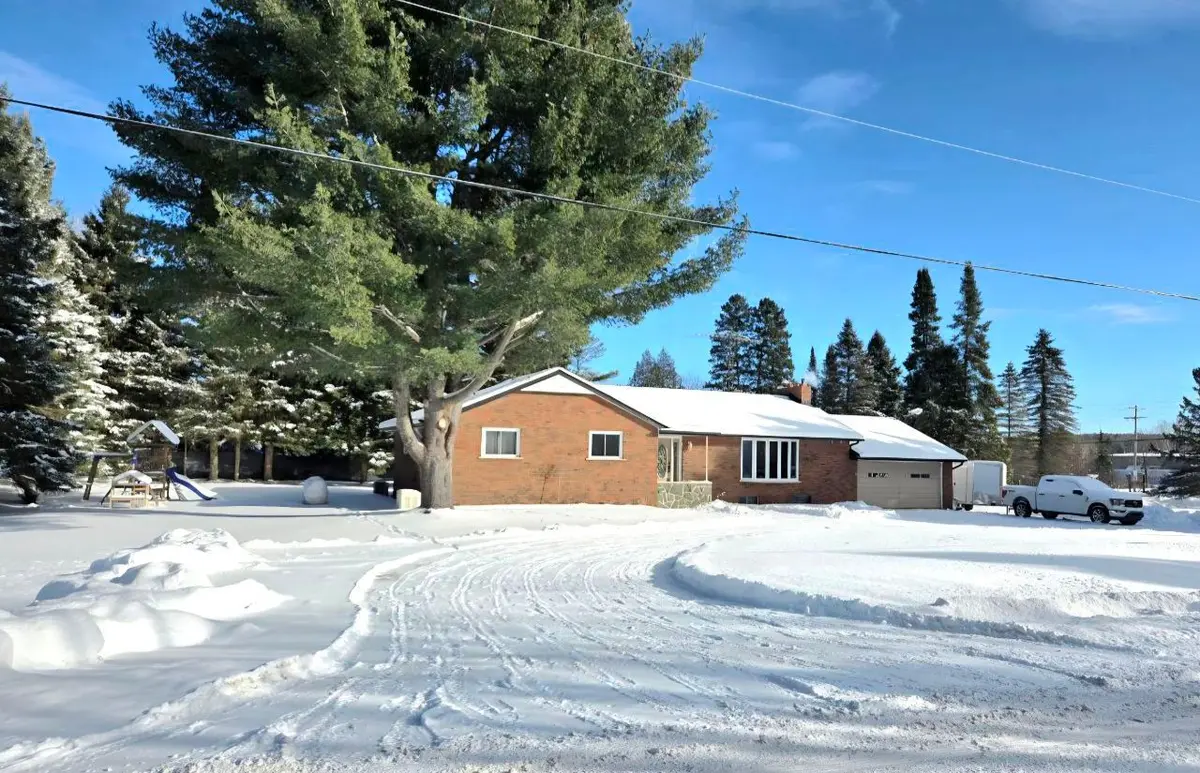 1012 Clement Lake RD, Highlands East, ON K0L 3C0