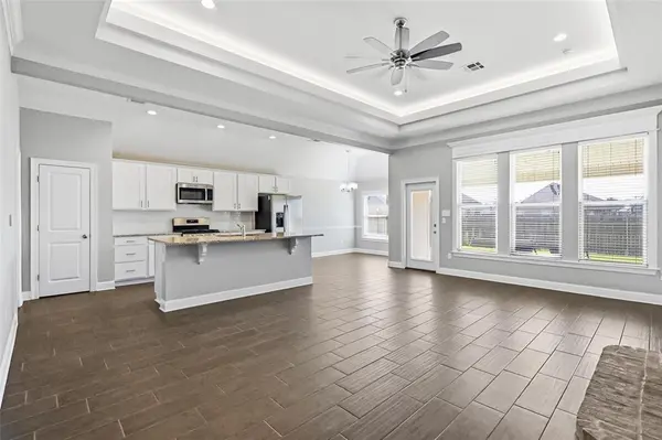 4177 Grassy Lake Drive, Bossier City, LA 71111