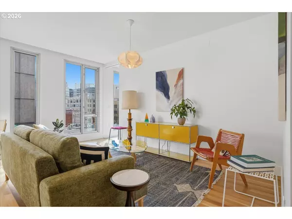 Portland, OR 97209,937 NW GLISAN ST #435