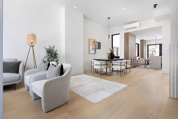 Toronto C01, ON M5S 2N6,292 Borden ST