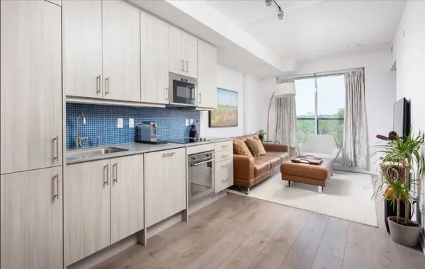 297 College ST #623, Toronto C01, ON M5T 0C2