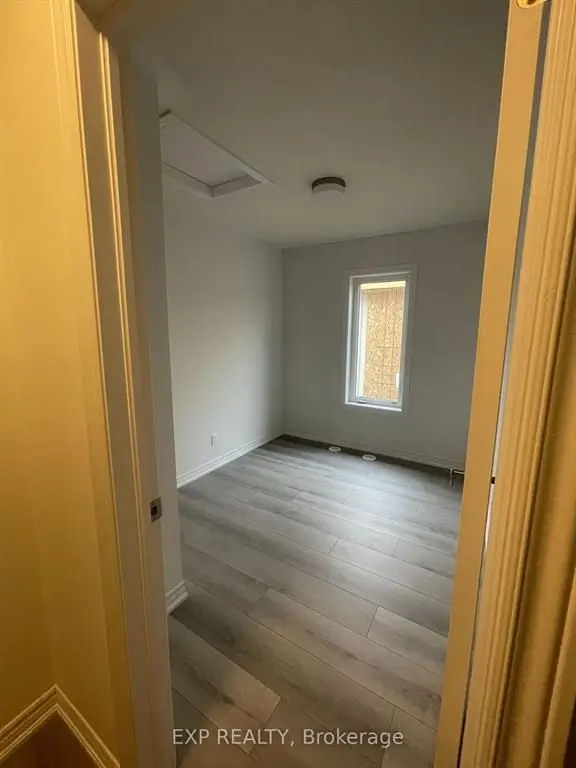 2001 Cameron Lott CRES, Oshawa, ON L1L 0S1