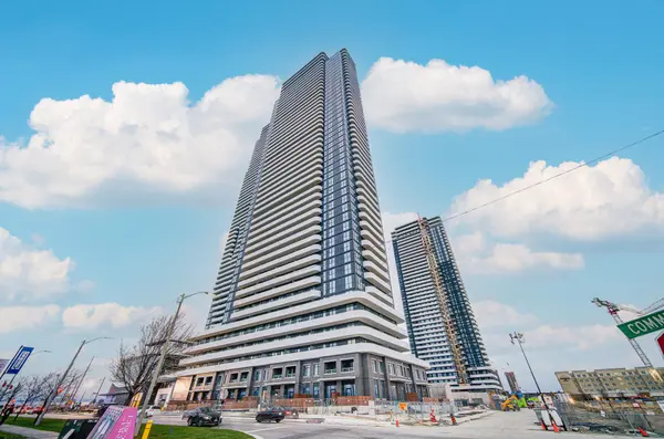 195 Commerce ST #517, Vaughan, ON L4K 5Z7