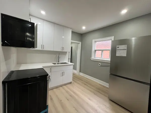 76 Ennerdale RD #Main B, Toronto W03, ON M6E 4C4