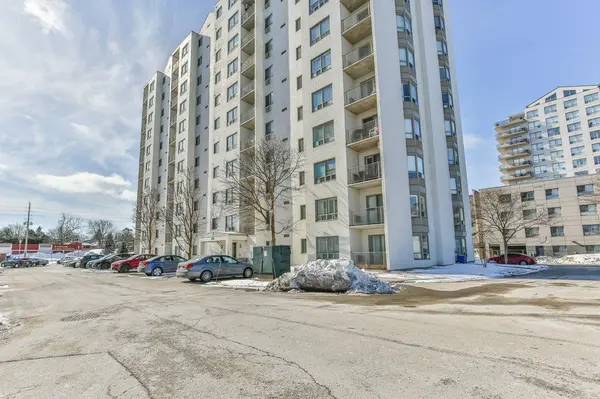 333 COMMISSIONERS RD W #405, London South, ON N6J 4X7