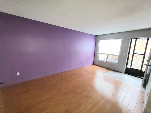 477 Dean AVE #33, Oshawa, ON L1H 3E4