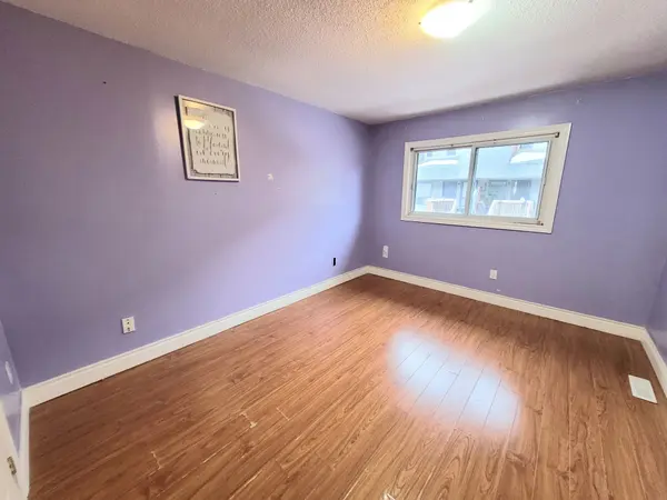 477 Dean AVE #33, Oshawa, ON L1H 3E4