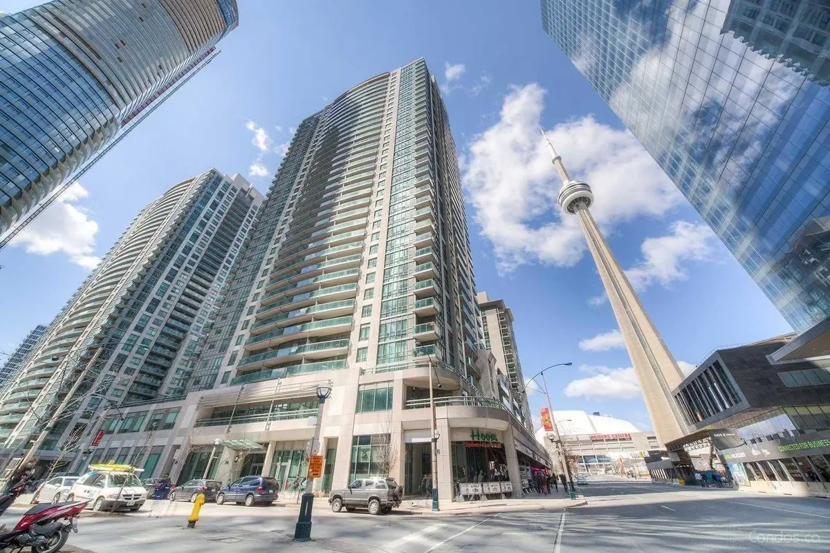 30 Grand Trunk CRES #1607, Toronto C01, ON M5J 3A4
