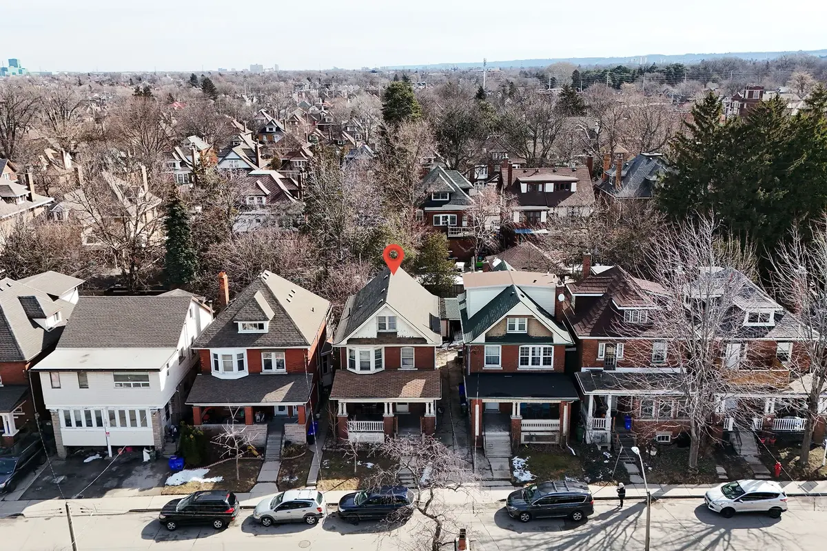 107 Spadina AVE E, Hamilton, ON L8M 2X4