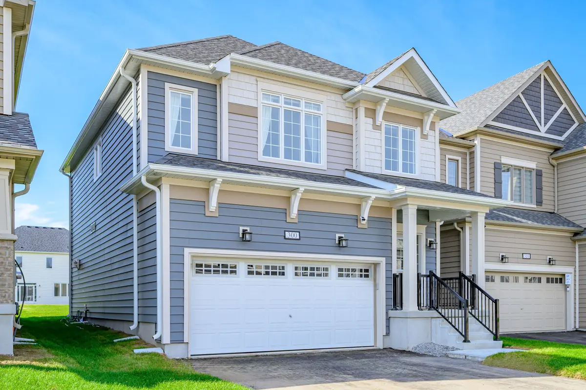 300 McEachern LN #300, Gravenhurst, ON P1P 0H8