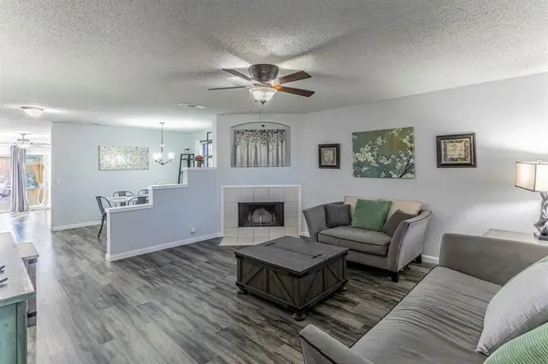 226 Yale Boulevard, Glenn Heights, TX 75154